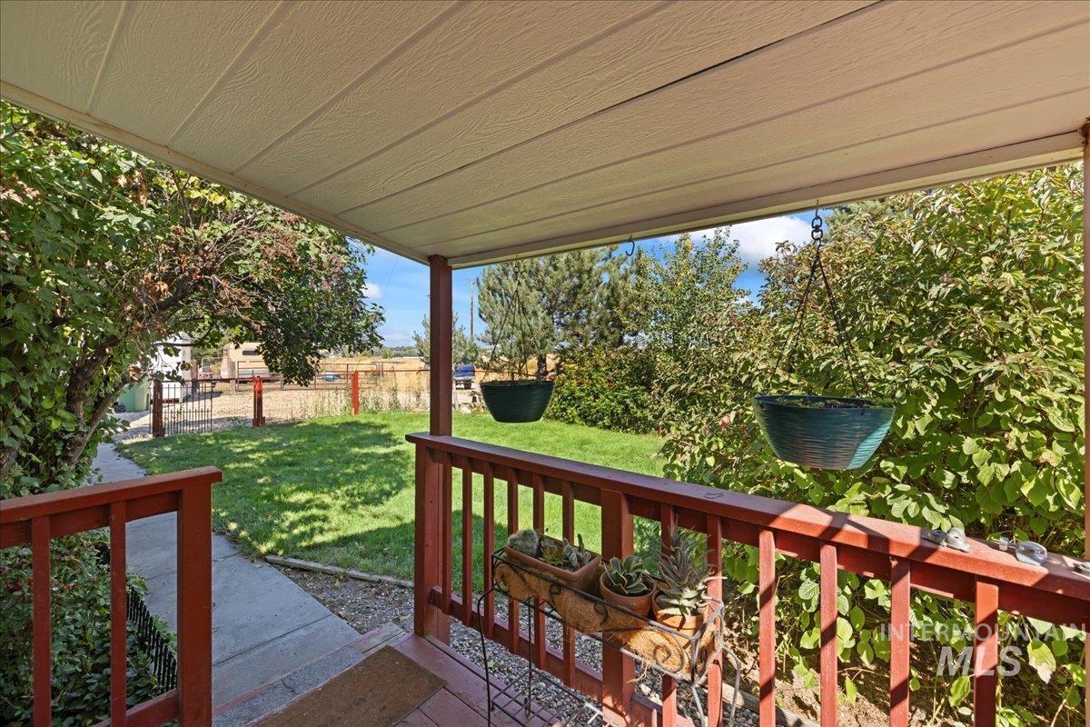 15869 Hollow Rd, Caldwell, Idaho image 3