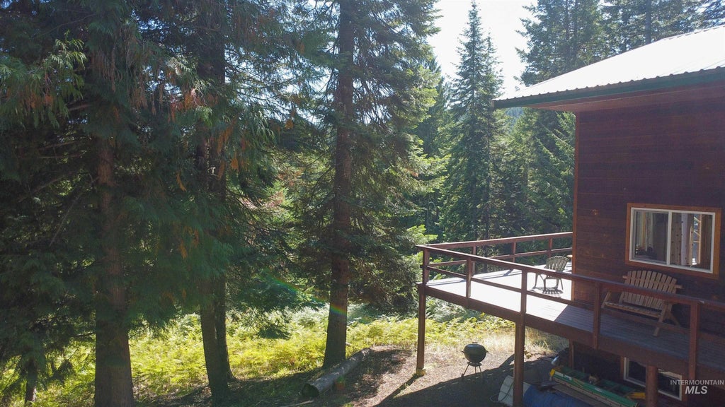 Photo of 2391 Glenwood Rd, Kamiah, ID 83536 (MLS # 99001112)