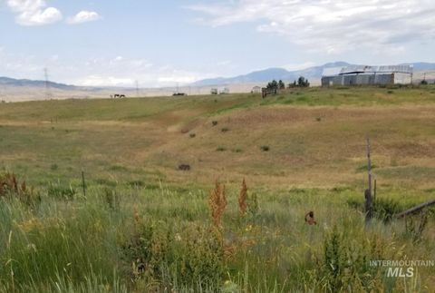 Photo of 2277 Keithley Creek Rd, Midvale, ID 83645 (MLS # 98959248)