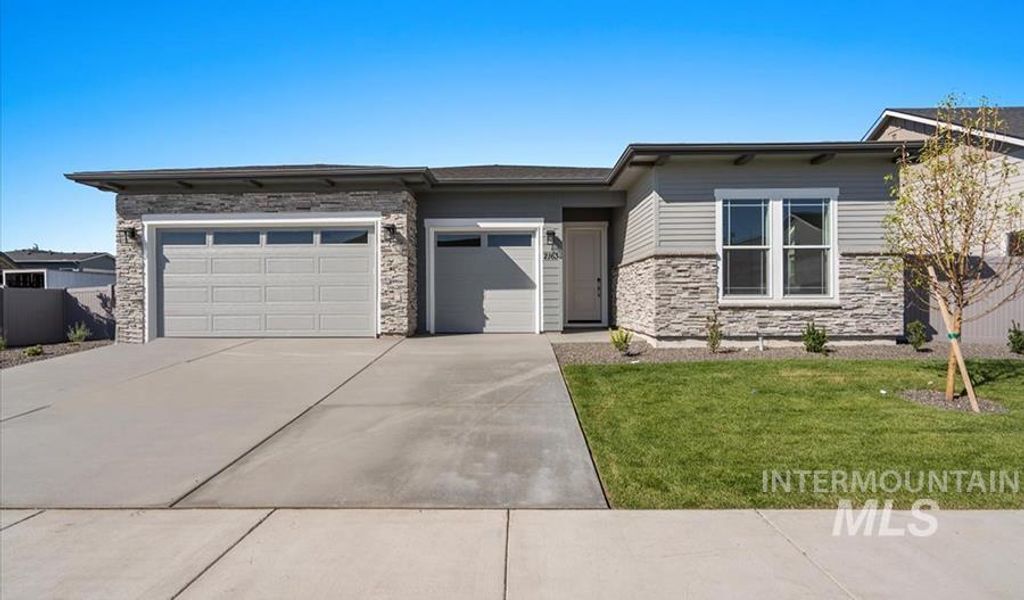 Photo of 90 N Morty Ave, Kuna, ID 83634 (MLS # 98989481)