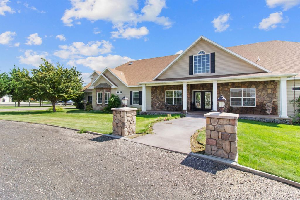 Photo of 3703 E 3793 N, Kimberly, ID 83341 (MLS # 98951907)