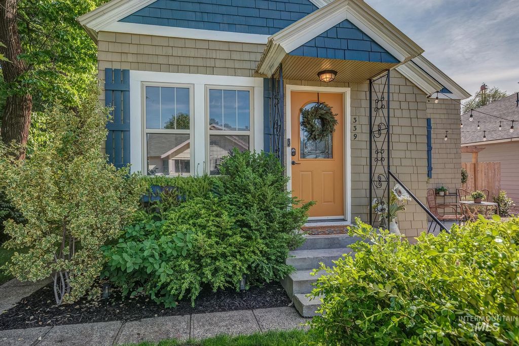 Photo of 339 W Idaho, Weiser, ID 83672 (MLS # 98985985)