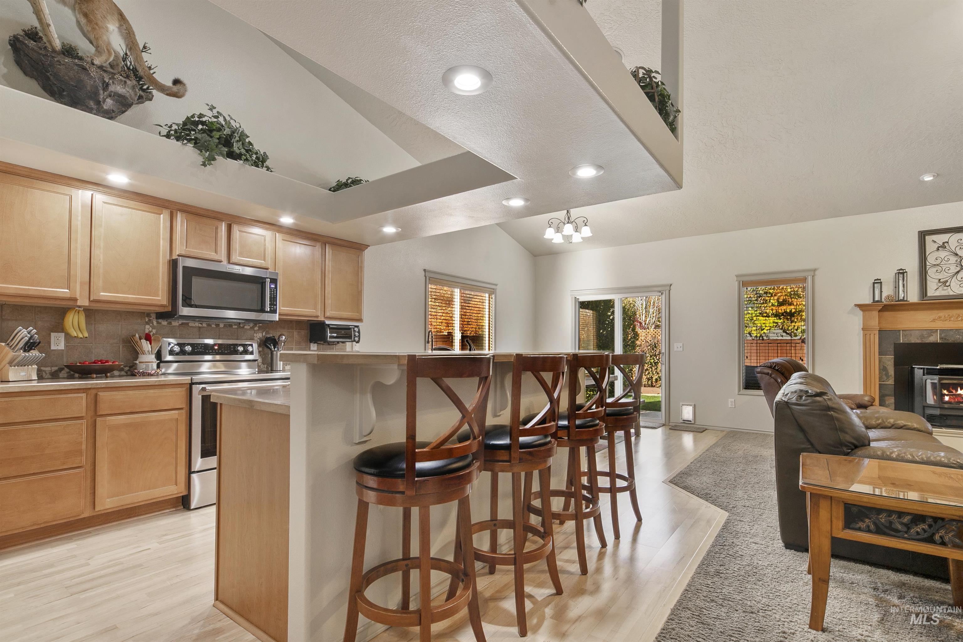 2326 W Grand Teton Dr