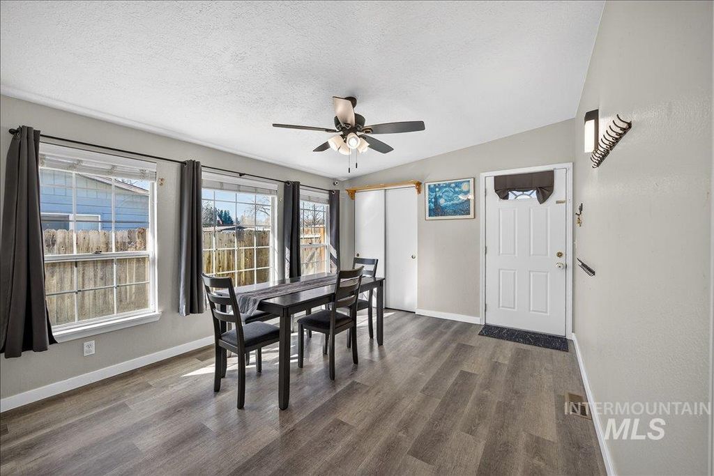 Photo of 1604 N. Plateau Ave, Caldwell, ID 83605 (MLS # 98978636)