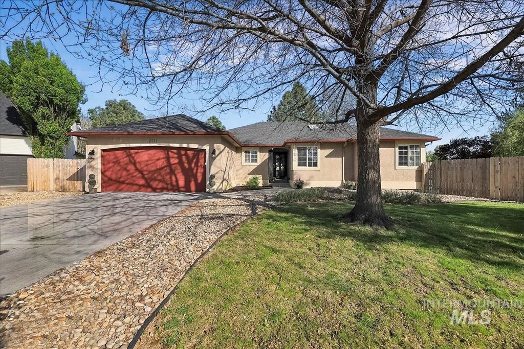 Photo of 2611 E Clarene Ct, Meridian, ID 83646 (MLS # 98983346)