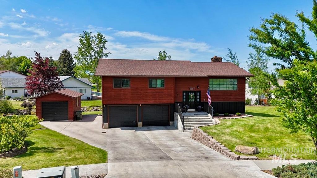 Photo of 707 Maple Street, Grangeville, ID 83530 (MLS # 98988813)