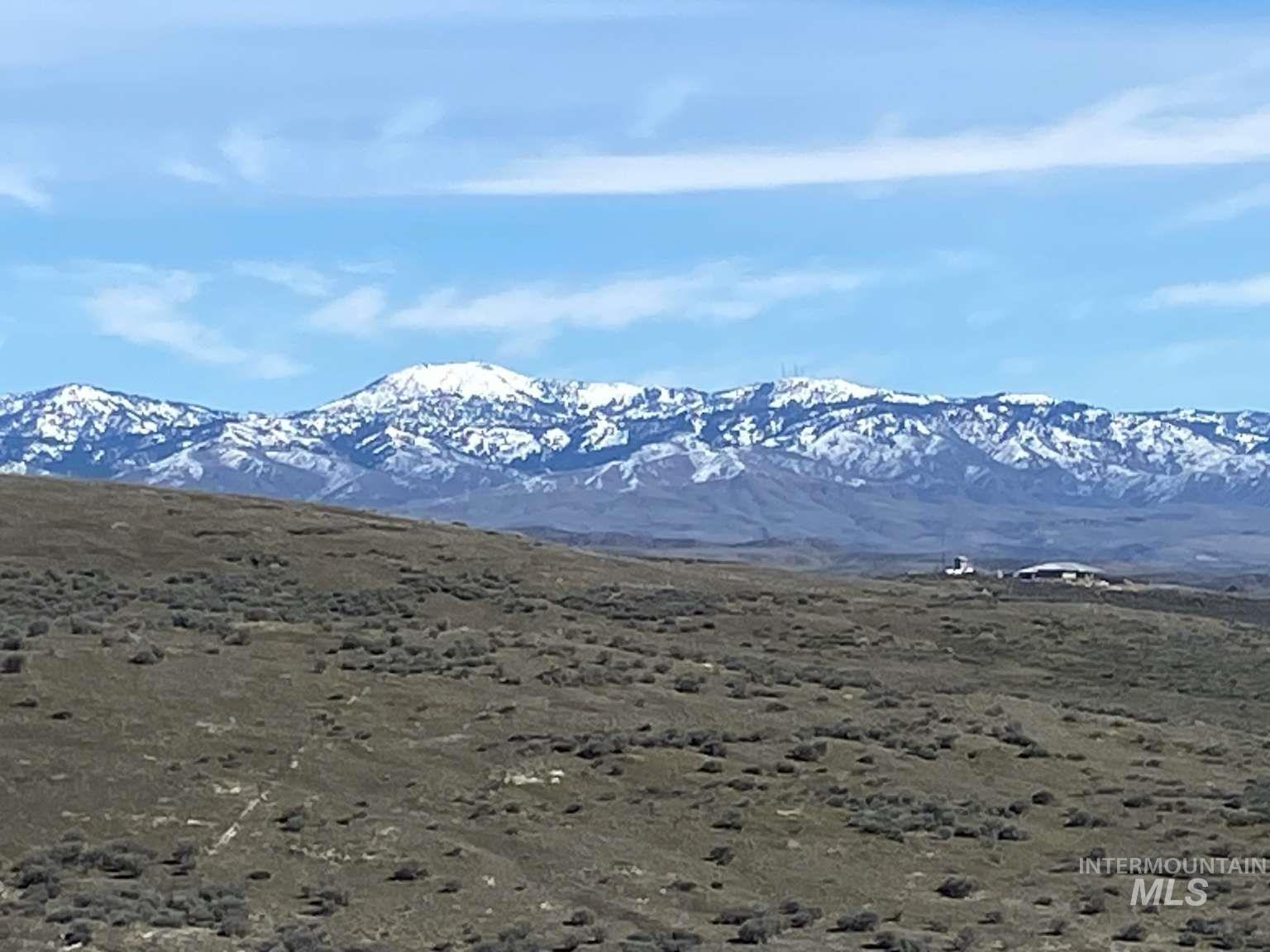 5010 N Hawk Wing Lane Eagle ID 83616