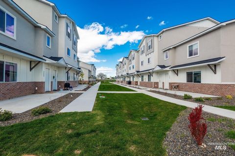 16802 N Jade Cove Lane Nampa UT 84687