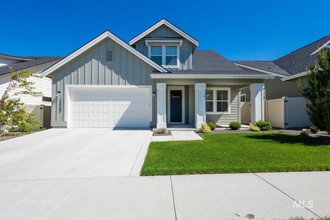 Photo of 11706 W Lilium St, Star, ID 83669 (MLS # 98975411)