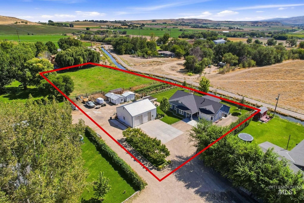 Photo of 12790 Windy Ln, Caldwell, ID 83607 (MLS # 99004317)