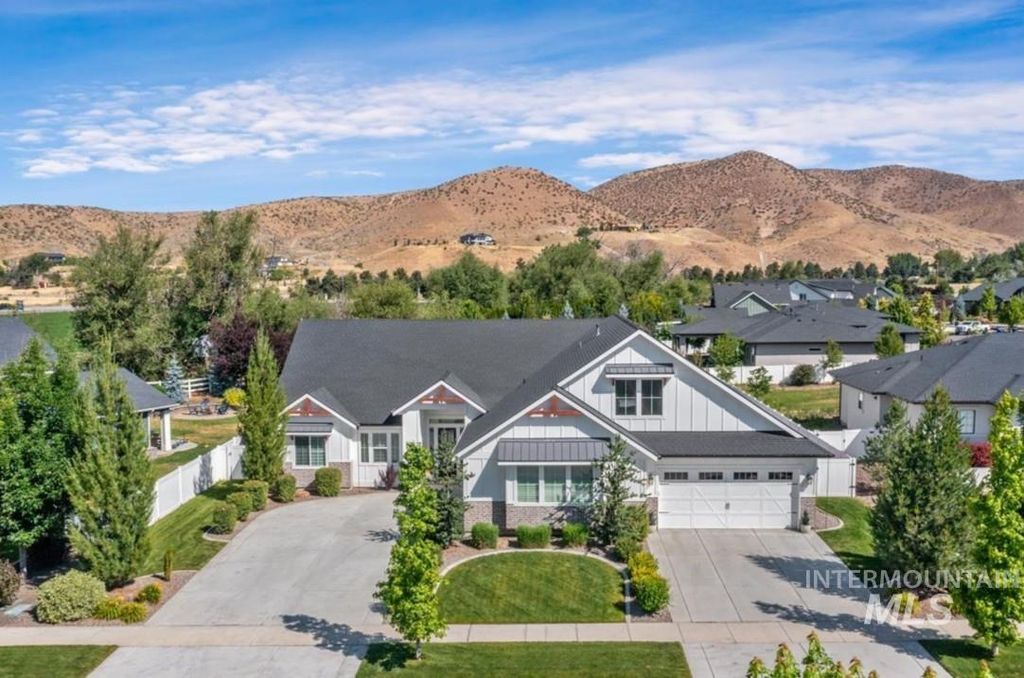 Photo of 9622 W Sparks Lake Ct, Boise, ID 83714 (MLS # 98991293)
