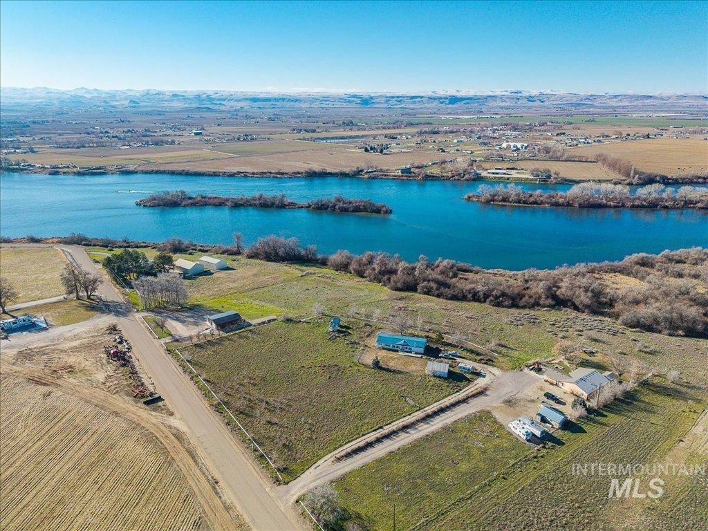 Photo of 14291 Plum Rd, Caldwell, ID 83607 (MLS # 98972691)