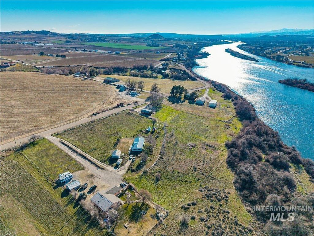 Photo of 14291 Plum Rd, Caldwell, ID 83607 (MLS # 98972691)