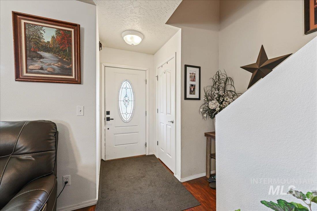 168 E Willow Creek Dr