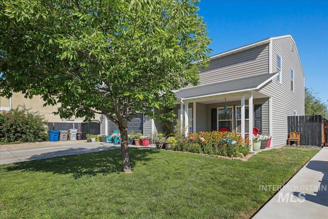 168 E Willow Creek Dr