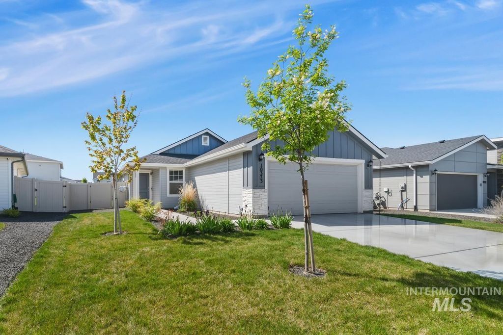 Photo of 10373 Blackpool Ridge, Nampa, ID 83687 (MLS # 98983420)