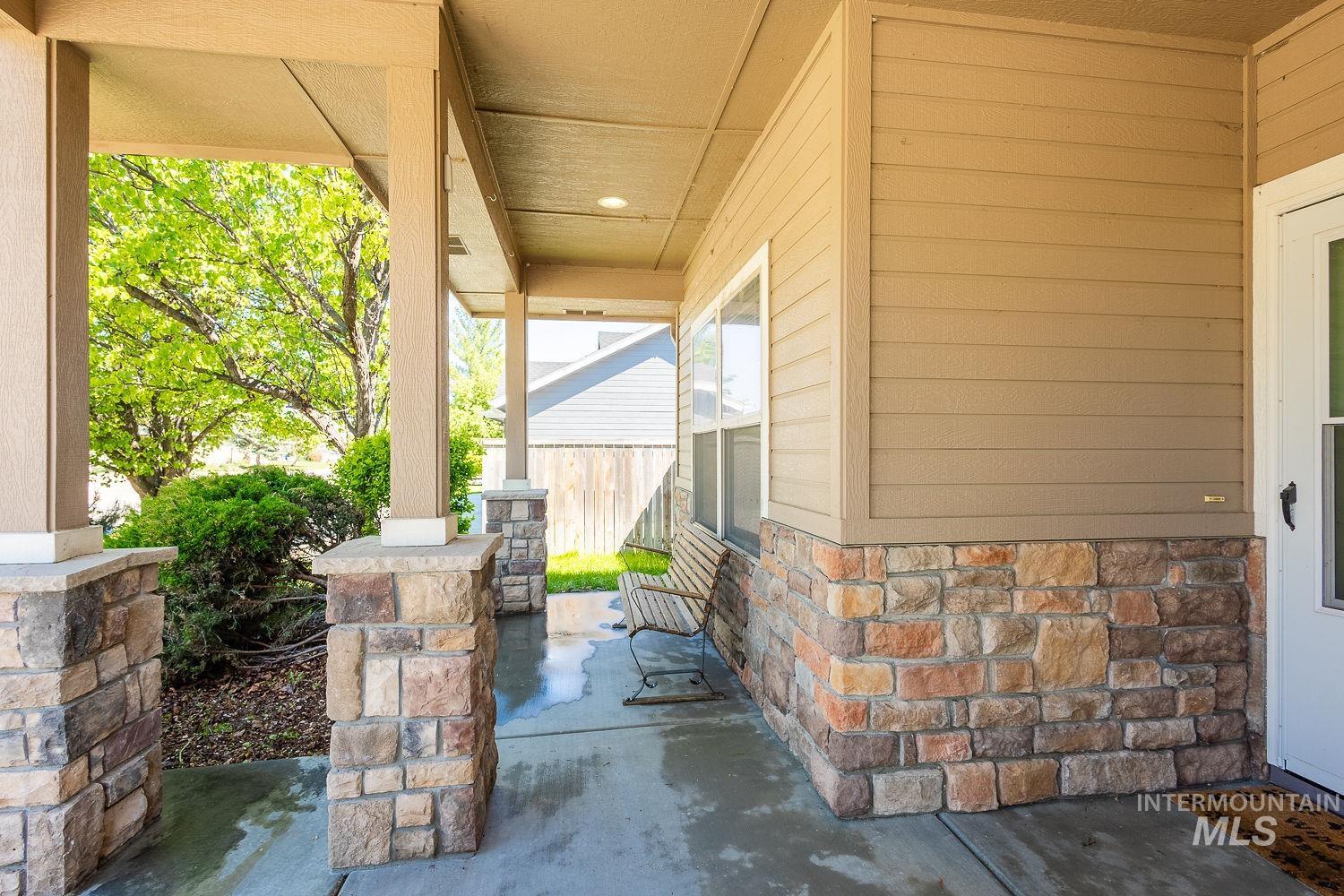 1102 N Little Camas Ave