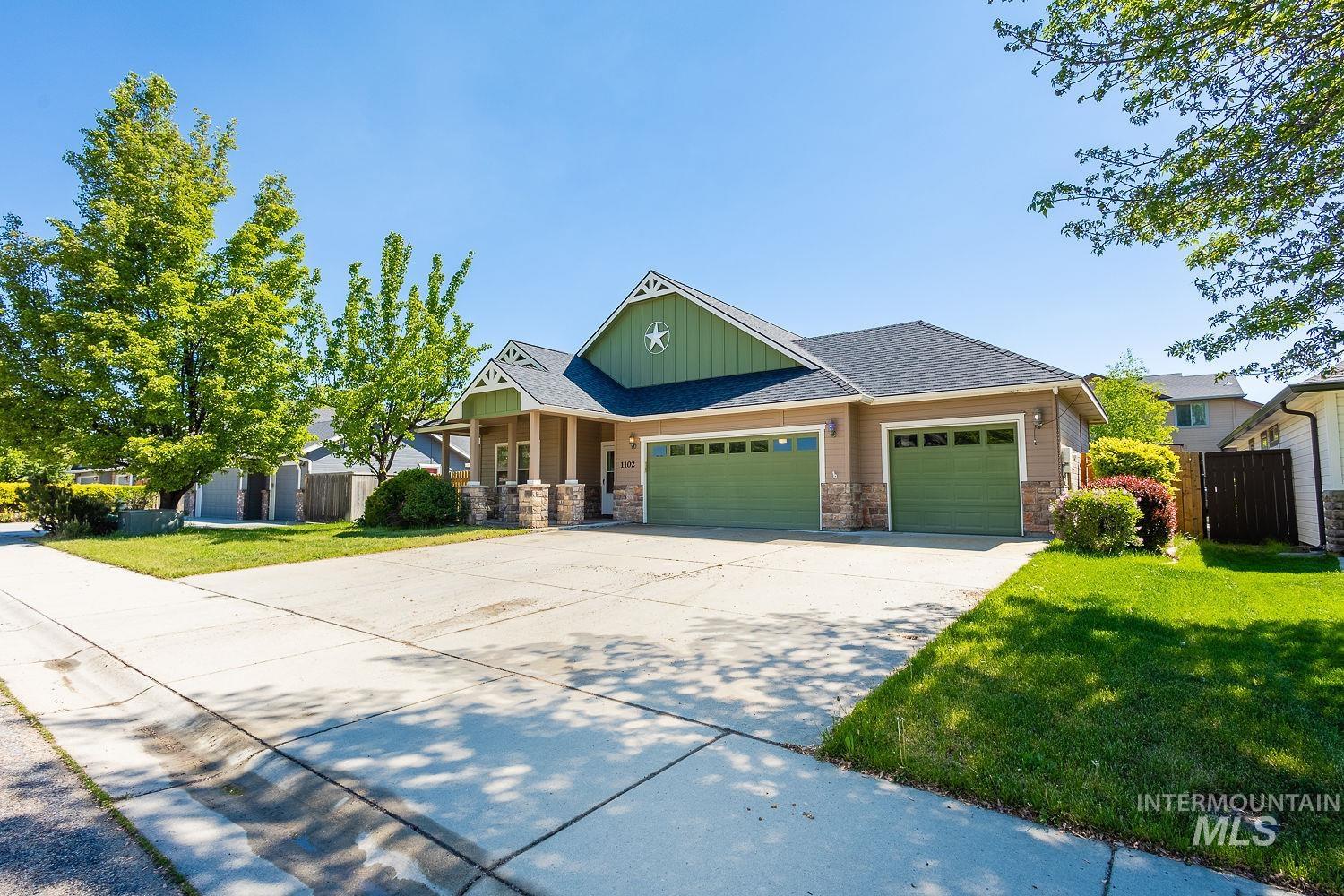 1102 N Little Camas Ave