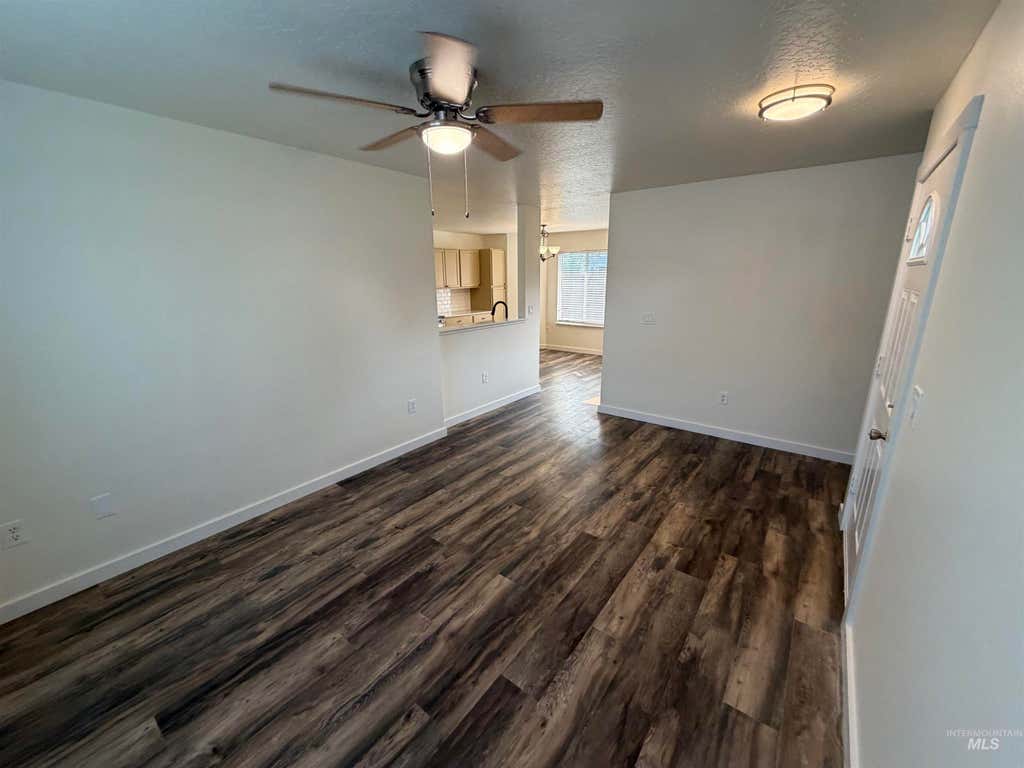 Photo of 1421 W Orchard Ave, Nampa, ID 83651 (MLS # 98996198)