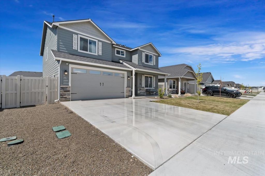 Photo of 4718 Great Falls Ave, Caldwell, ID 83607 (MLS # 98992213)