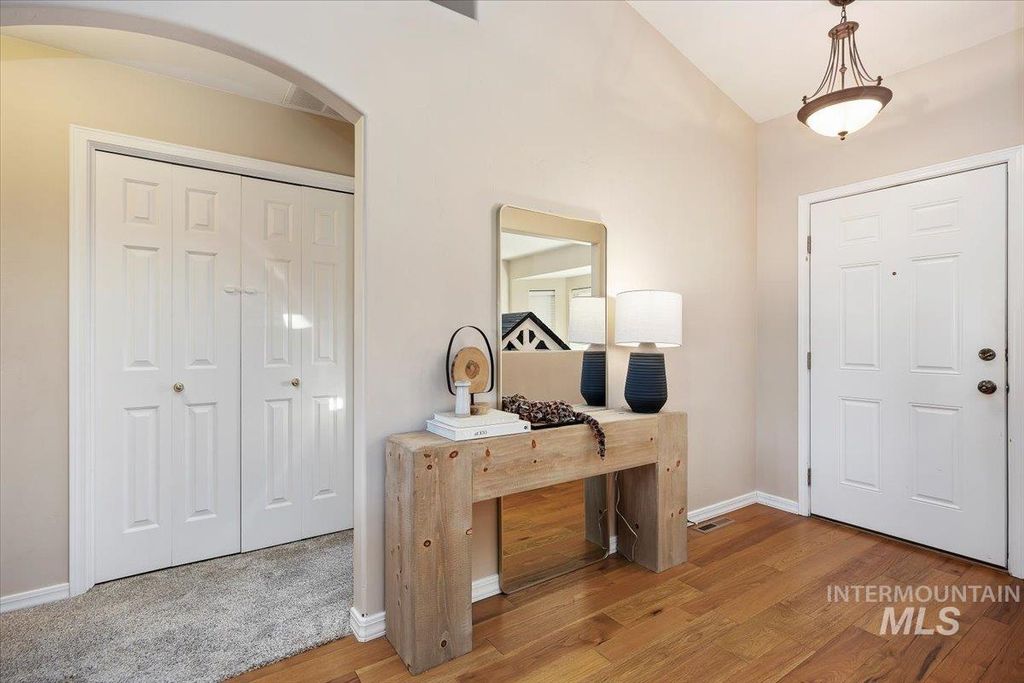 Photo of 524 Meadowlark Way, Twin Falls, ID 83301 (MLS # 98967047)