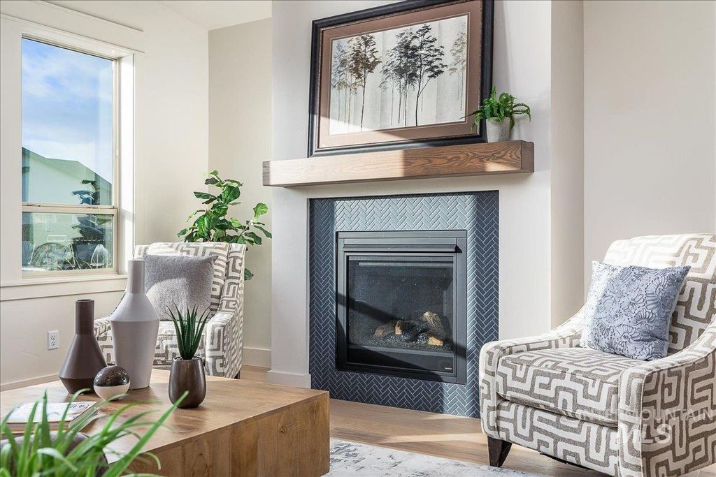 Photo of 8320 W Meltwater Ln, Eagle, ID 83616 (MLS # 98976193)