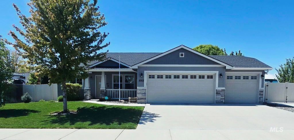 Photo of 8955 S Red Delicious Ave, Kuna, ID 83634 (MLS # 98983883)