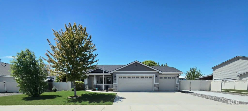 Photo of 8955 S Red Delicious Ave, Kuna, ID 83634 (MLS # 98983883)