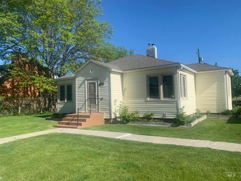 Photo of 428 Orchard Drive, Gooding, ID 83330 (MLS # 98945277)