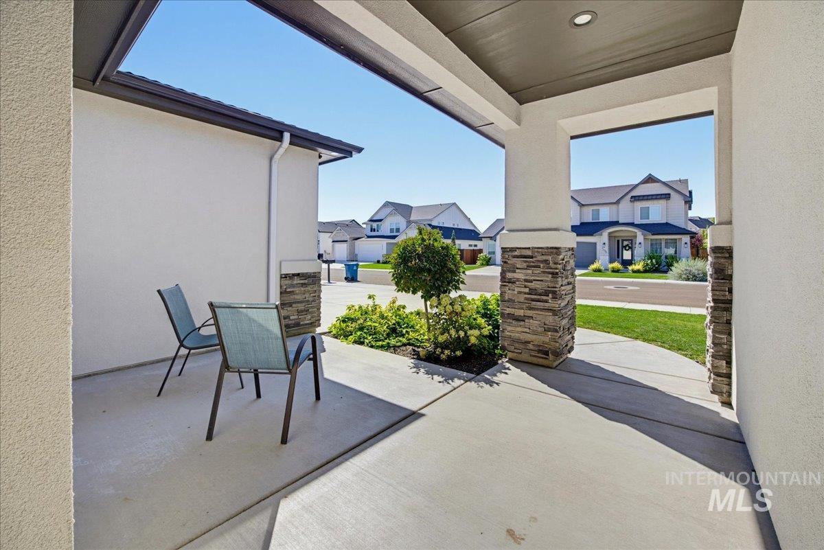 1294 W Tenzing Ct