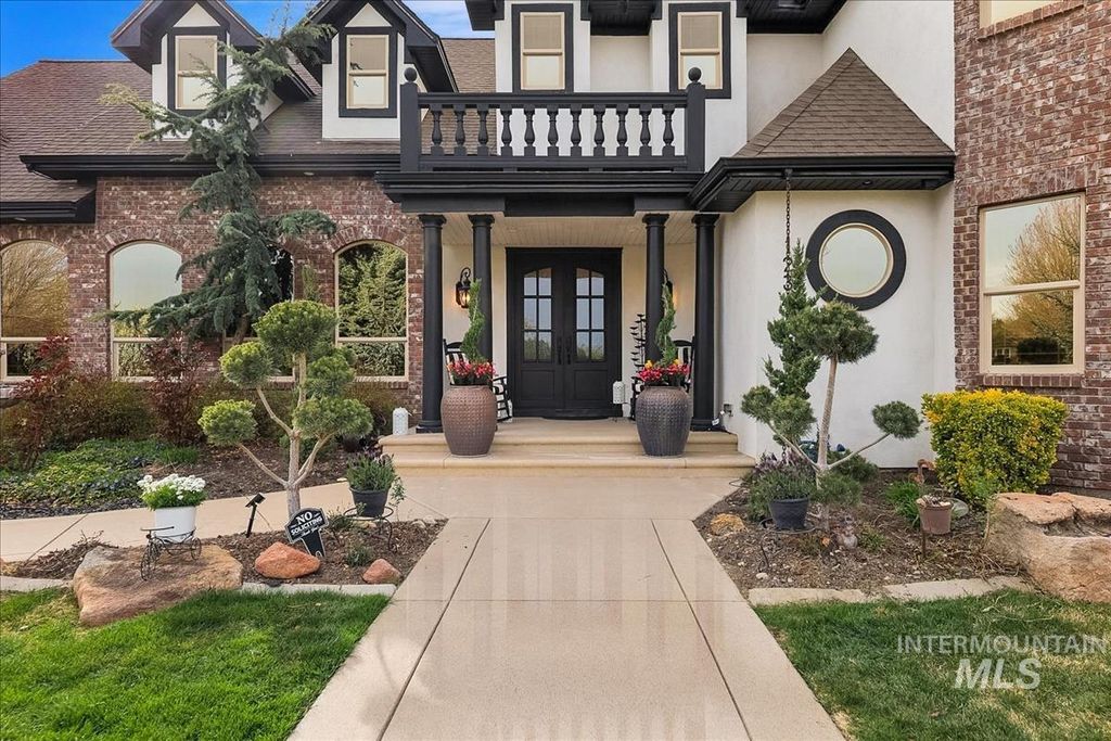 Photo of 12343 Whitechapel Way, Nampa, ID 83686 (MLS # 98980159)