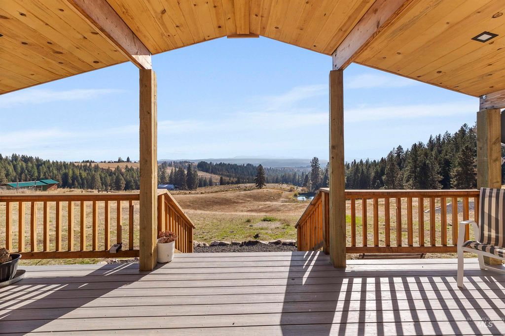 Photo of 1311 Gold Hill Rd, Princeton, ID 83857 (MLS # 98965198)