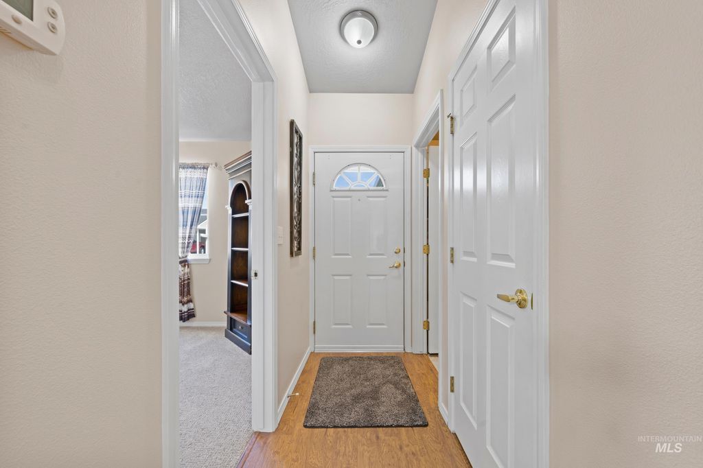 Photo of 105 E Waterbury Ln, Meridian, ID 83646 (MLS # 98962472)