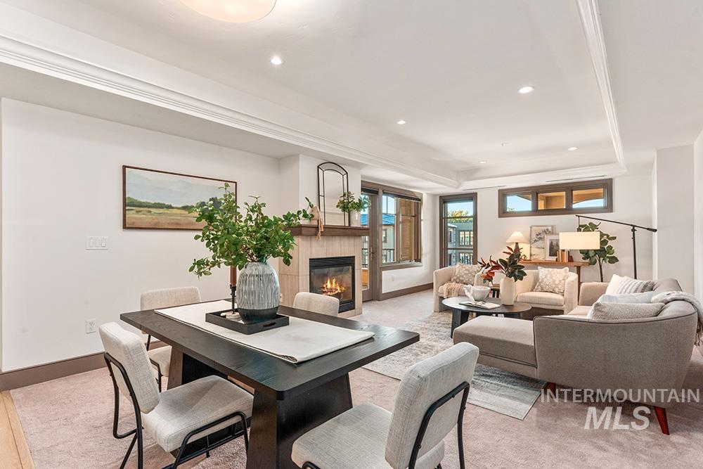 3005 W Crescent Rim Dr