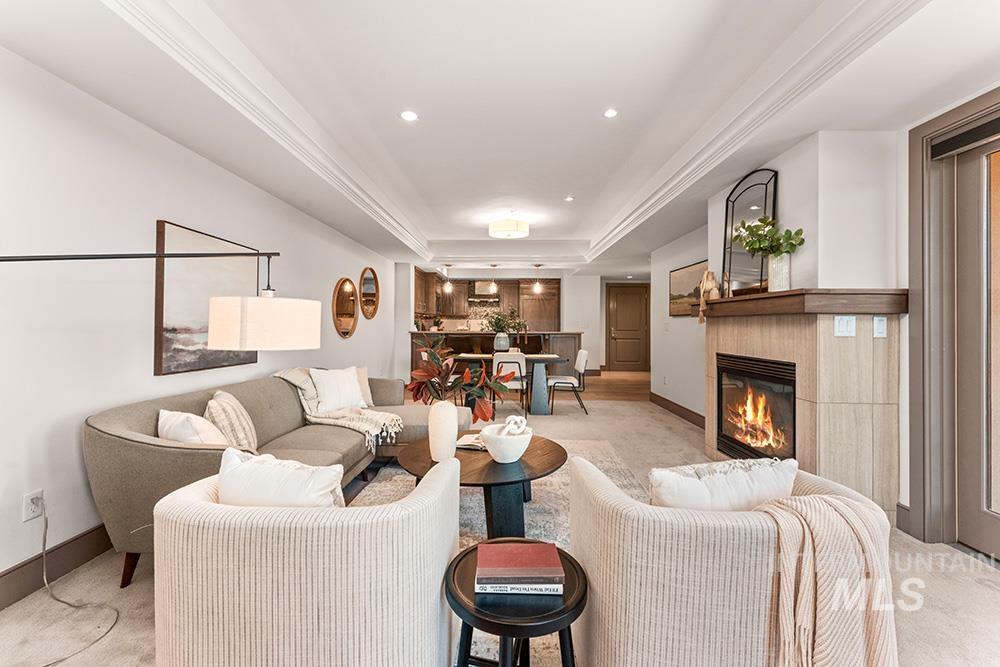 3005 W Crescent Rim Dr