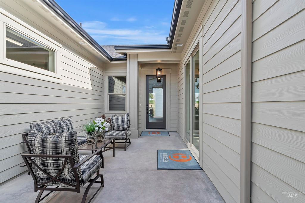 Photo of 11349 W Lahinch Ln, Kuna, ID 83634 (MLS # 98979732)