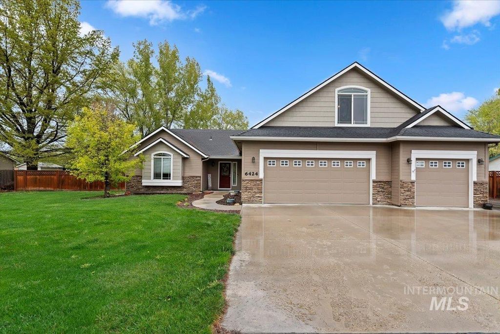 Photo of 6424 Ustick Road, Nampa, ID 83687 (MLS # 98982446)