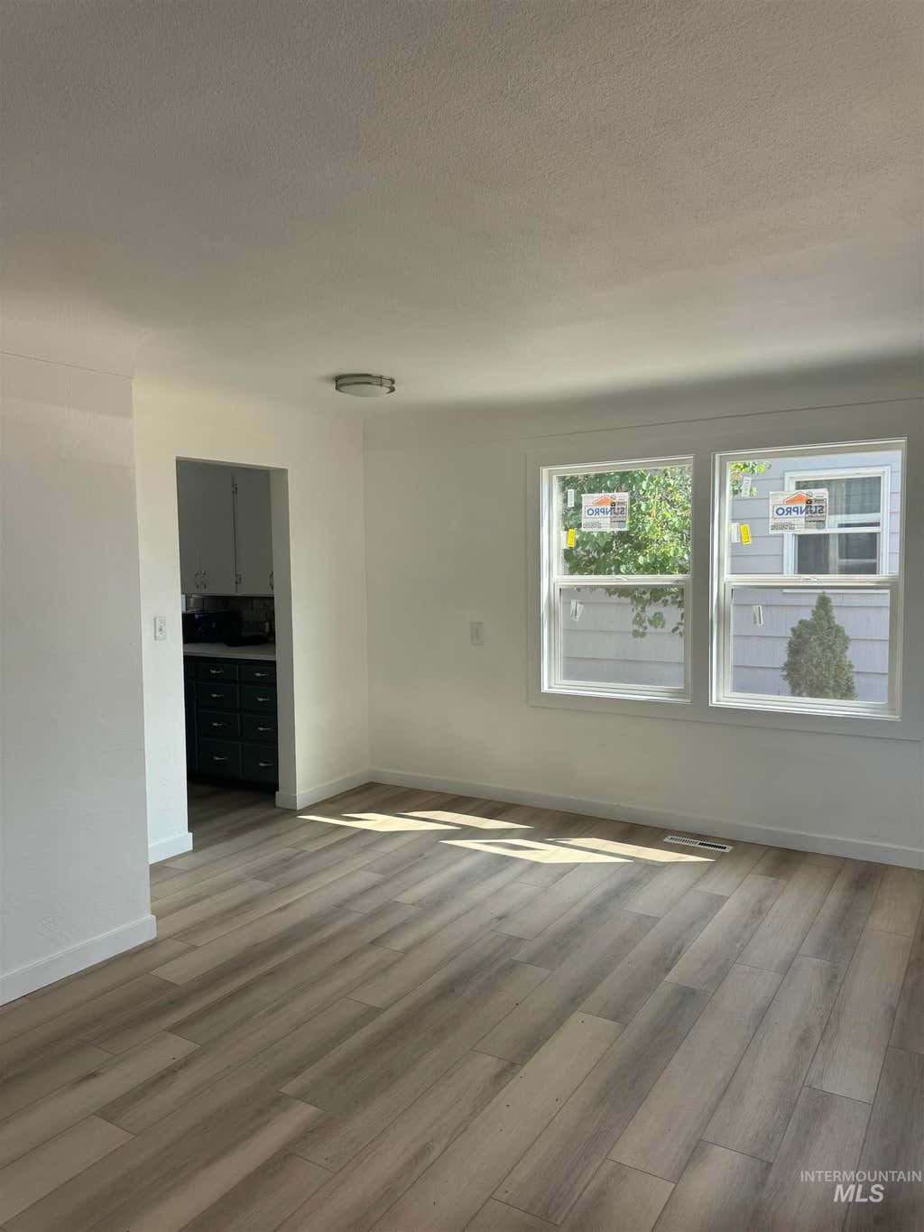 Photo of 616 S Olive St, Nampa, ID 83686 (MLS # 98998242)