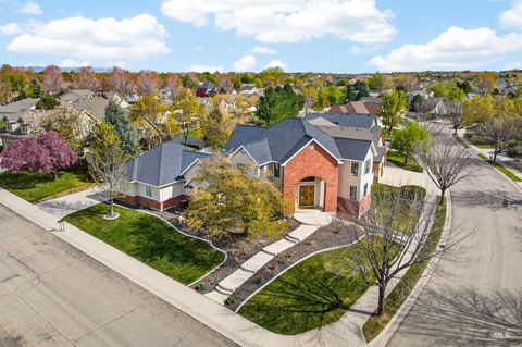 Photo of 479 W Polar Bear St, Meridian, ID 83642 (MLS # 98981740)