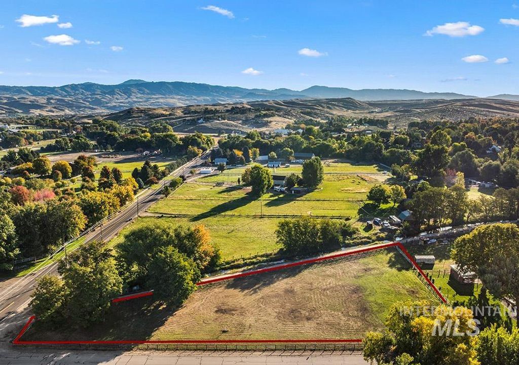 Photo of 2788 N Rocket Bar Road, Eagle, ID 83616 (MLS # 98977981)
