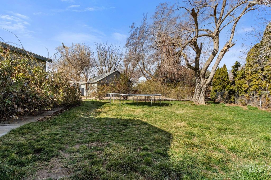 Photo of 5212 Nez Perce Rd, Caldwell, ID 83607 (MLS # 98977033)