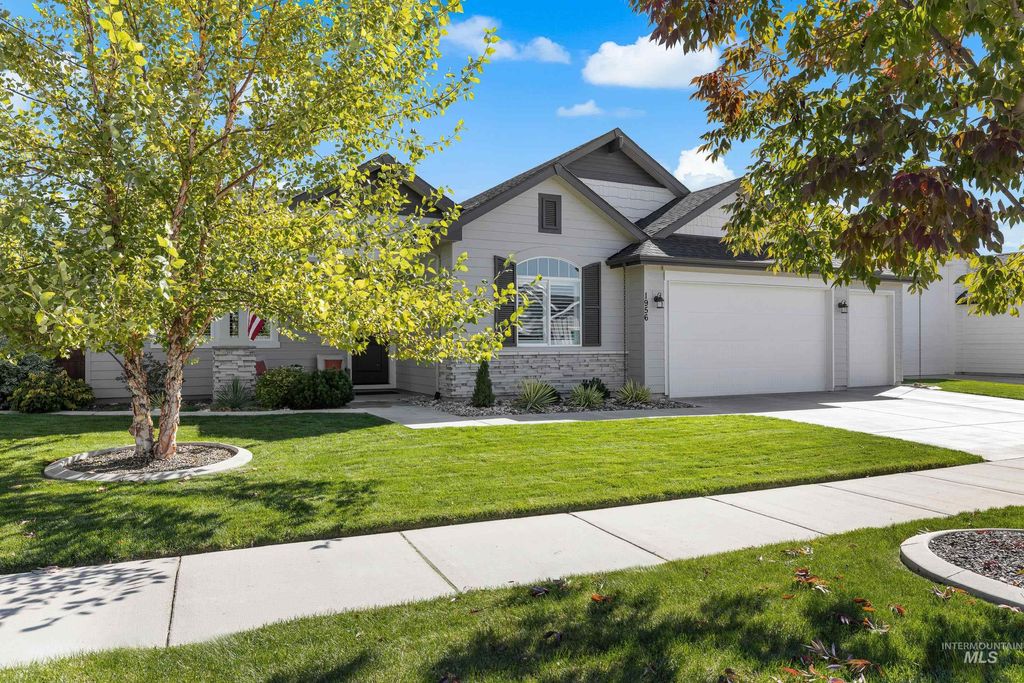 Photo of 1956 N World Cup Way, Eagle, ID 83616 (MLS # 98978454)