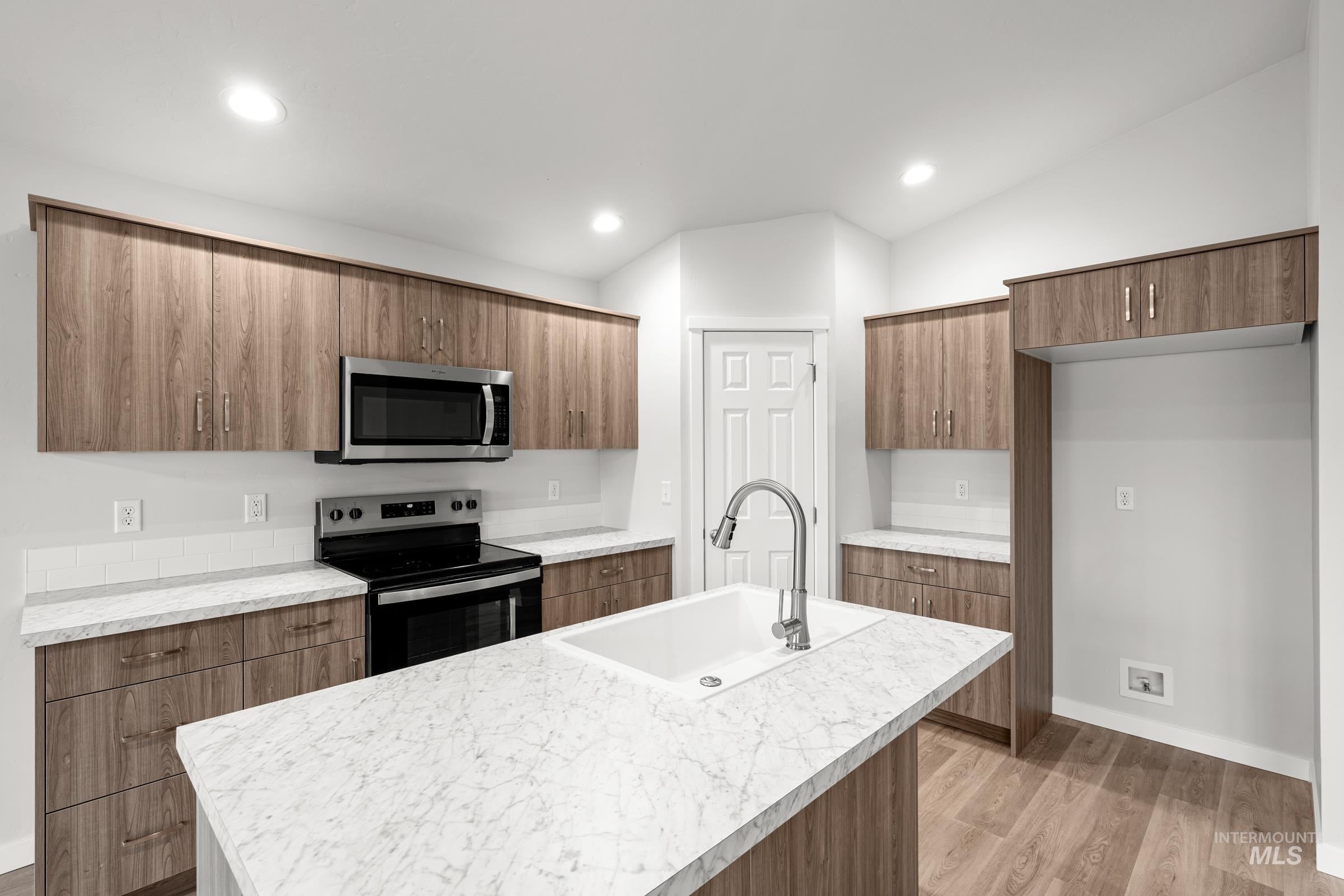 3166 W Taiban Creek Dr