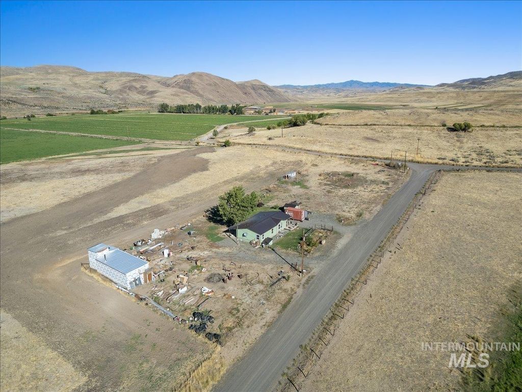 Photo of 2284 Weiser River Rd, Weiser, ID 83672 (MLS # 98962924)