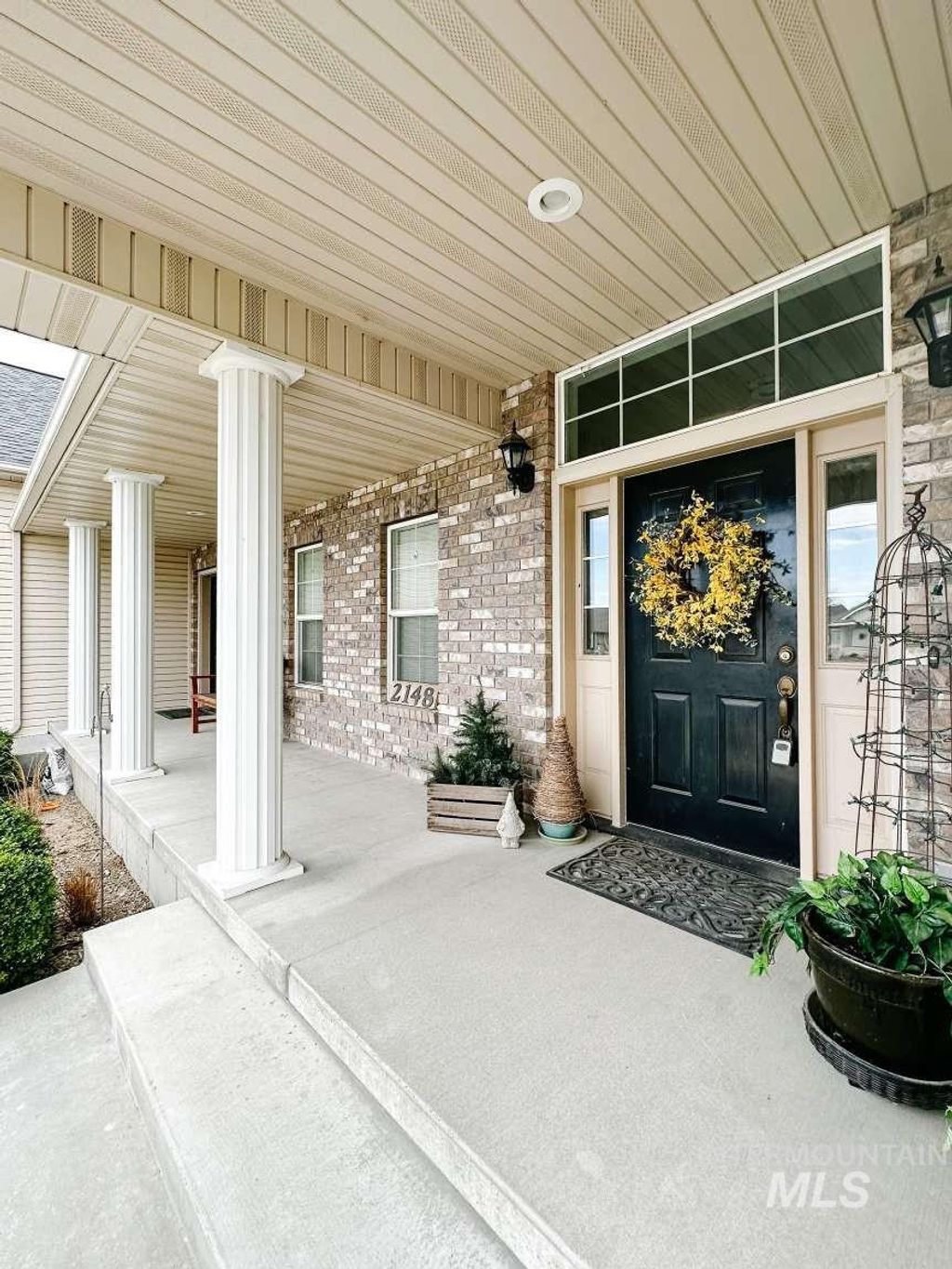 Photo of 2148 Candlewood Ave, Twin Falls, ID 83301 (MLS # 98961802)