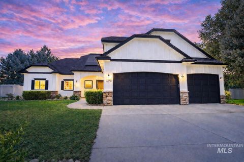 Photo of 296 N Clearpoint Way, Eagle, ID 83616 (MLS # 98948833)