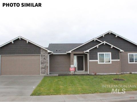 Photo of 614 Brown Bear Way, Fruitland, ID 83619 (MLS # 98980326)