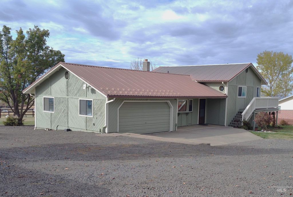 Photo of 28 Red Barn Lane, Grangeville, ID 83530 (MLS # 98927294)