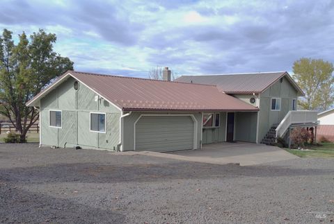 Photo of 28 Red Barn Lane, Grangeville, ID 83530 (MLS # 98927294)