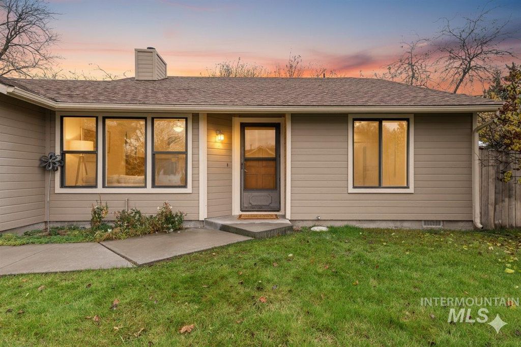 Photo of 12369 W Sitka Dr, Boise, ID 83713 (MLS # 98968324)